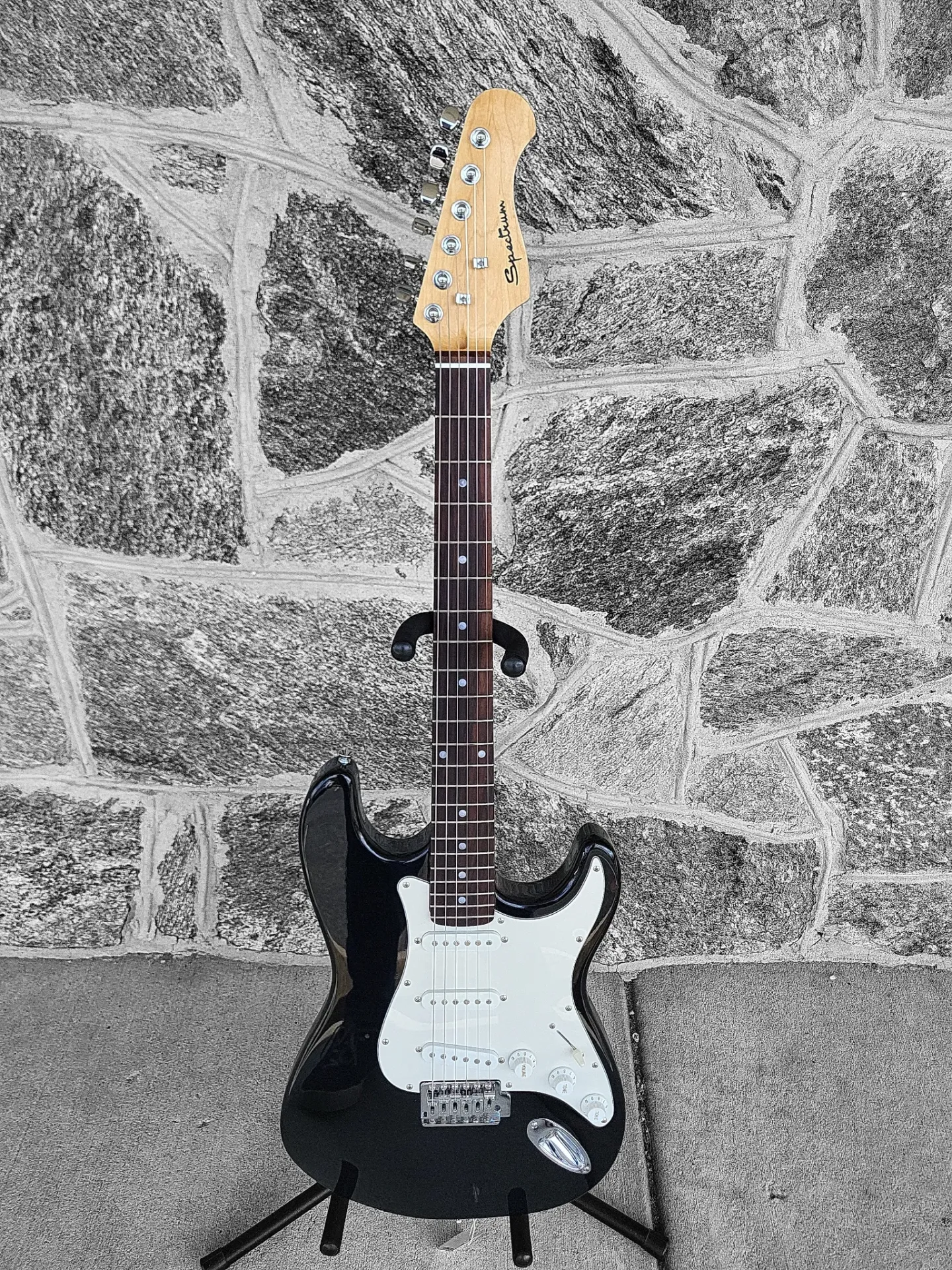 Spectrum Stratocaster Style Electric Guitar - Black