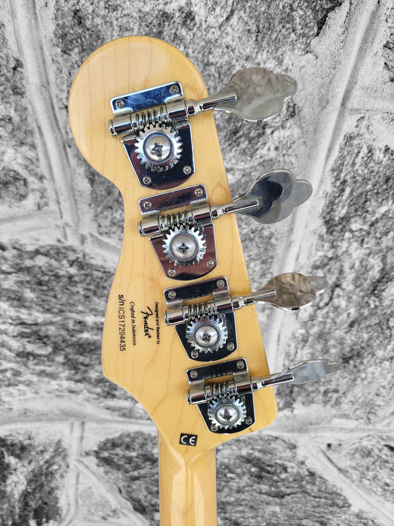 Squier Classic Vibe '70s Jazz Bass