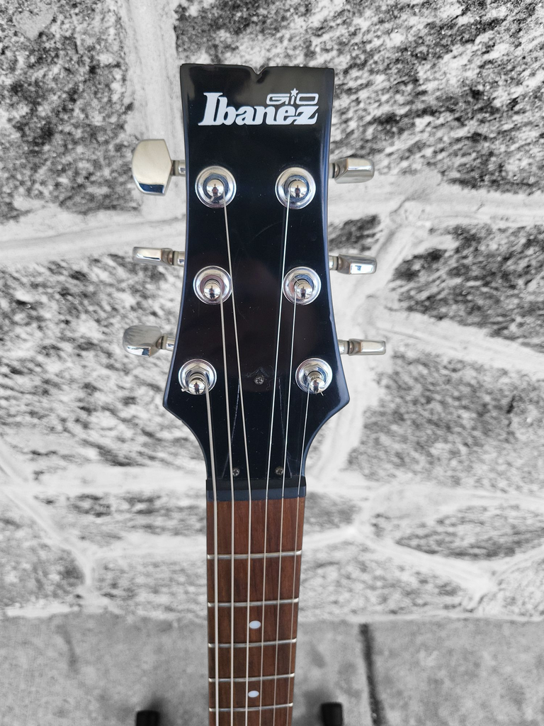Ibanez GAX70 with Seymour Duncan Nazgul bridge pup