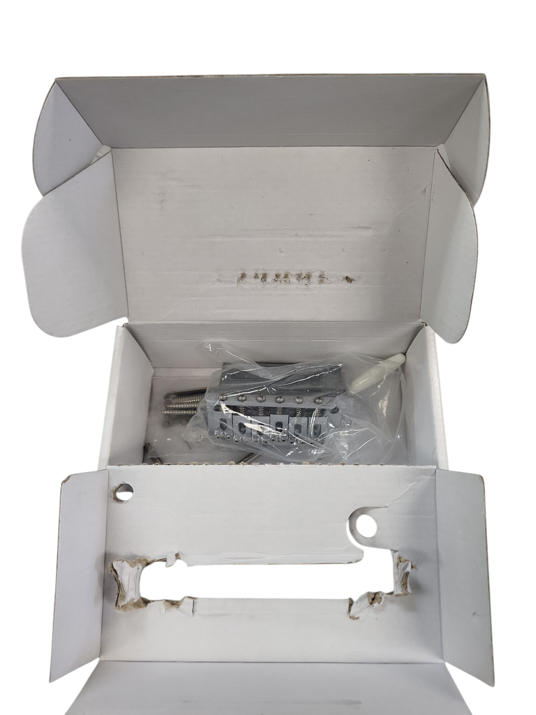 Fender Lefty Stratocaster Bridge, Chrome, 6-screw