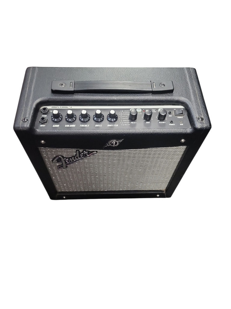 Fender Mustang I Guitar Combo