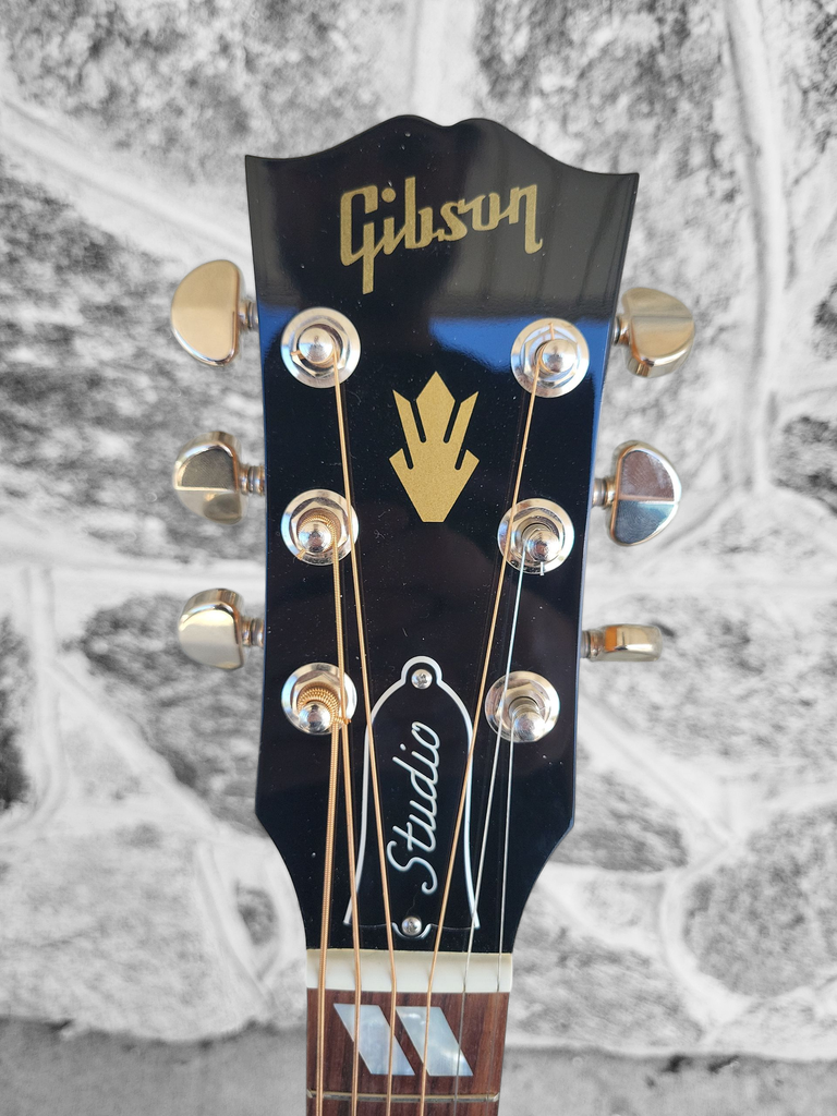 Gibson Hummingbird Studio Rosewood Acoustic/Electric with Case, Gloss Finish, 2020