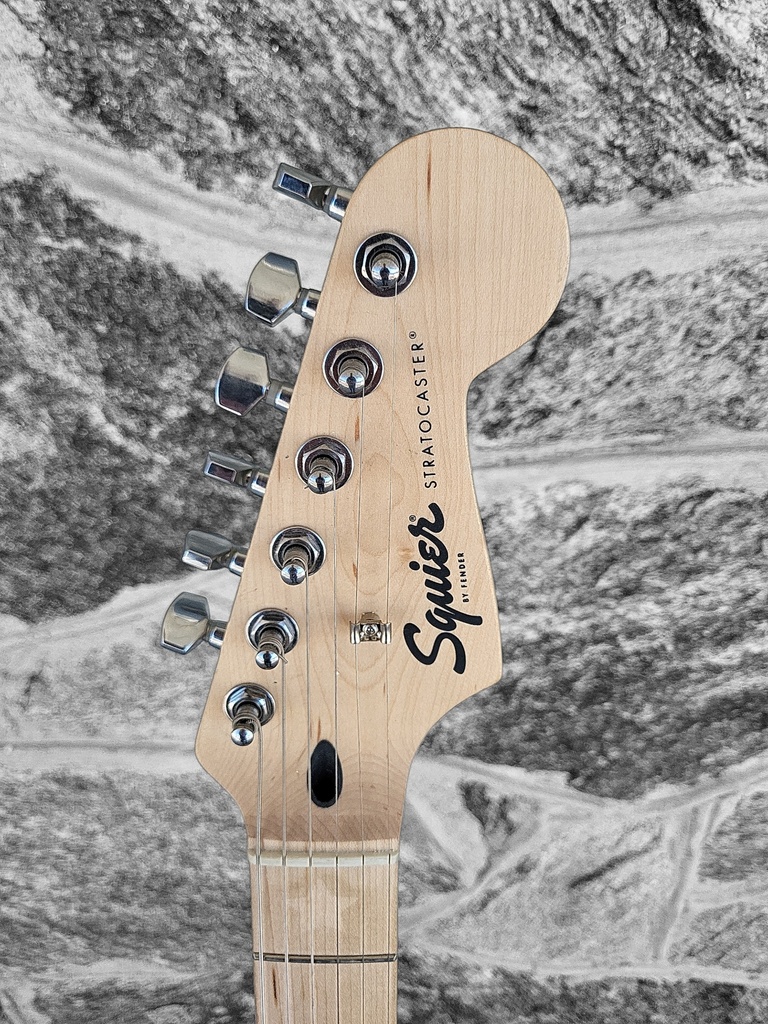 Squier Stratocaster - White