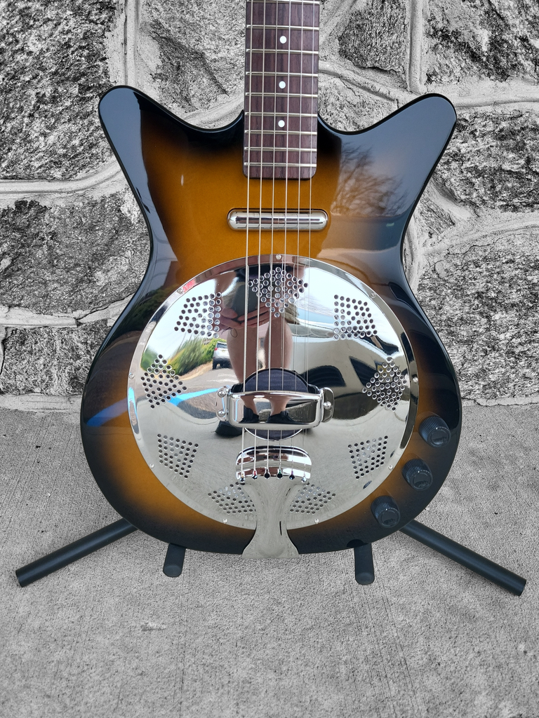 Danelectro 59 Resonator, Tobacco Sunburst