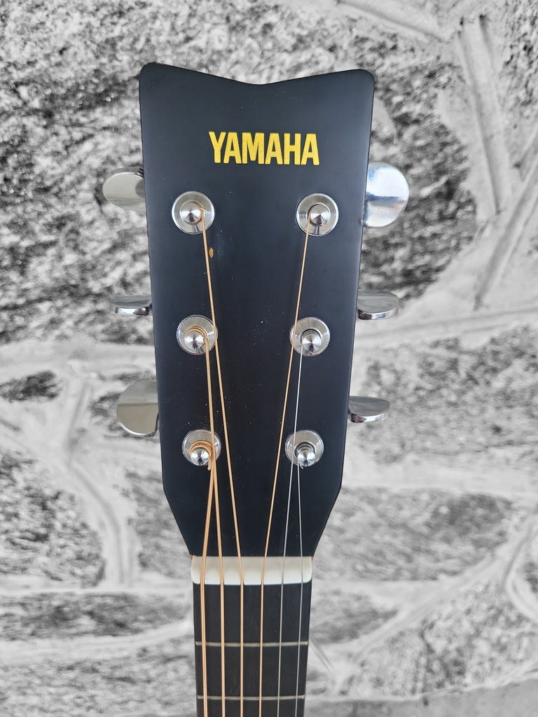 Yamaha SJ-180 Semi-Jumbo Acoustic Guitar, 1980's MIJ
