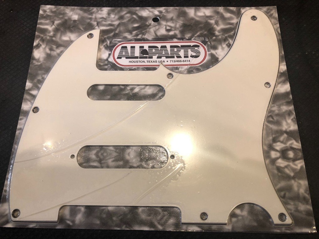 Allparts PG-0562 8-hole Pickguard for Telecaster®, Vintage Cream 3-ply (VC/B/VC) .090