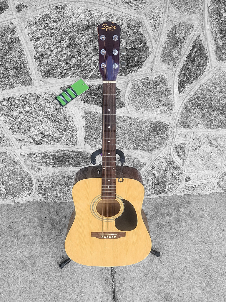 Squier SA-100 Dreadnaught Acoustic