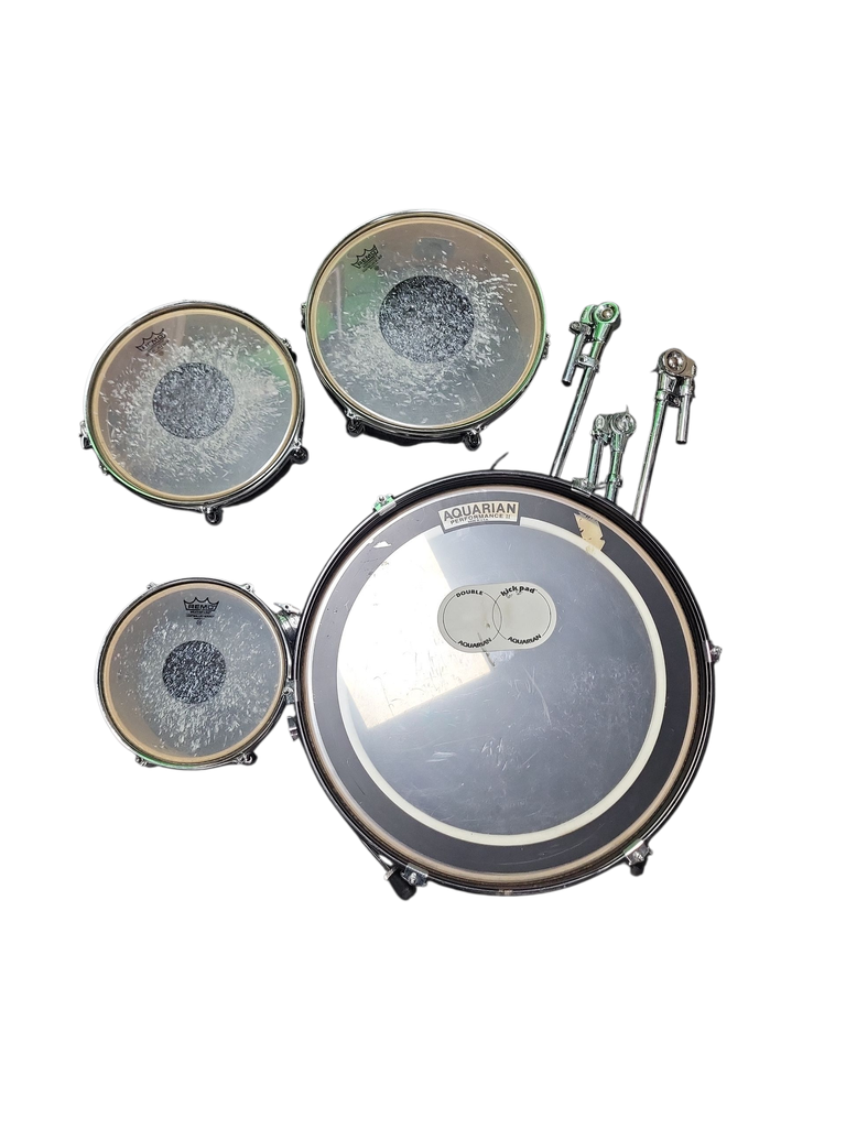 Pearl Rhythm Traveler Drumset (no snare)