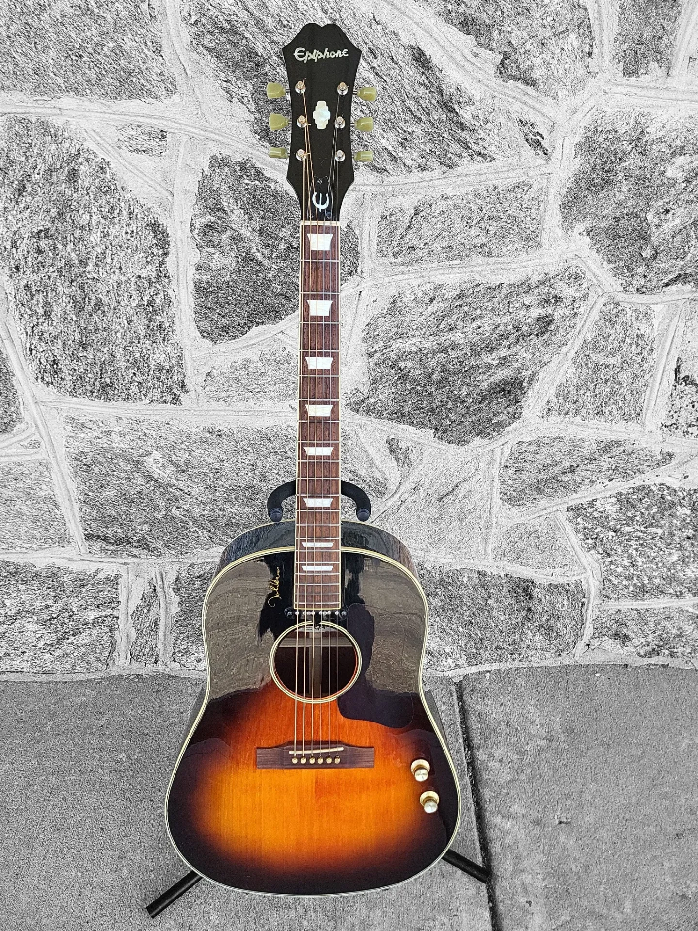 Epiphone John Lennon EJ-160E Acoustic Electric Guitar with Hardshell Case