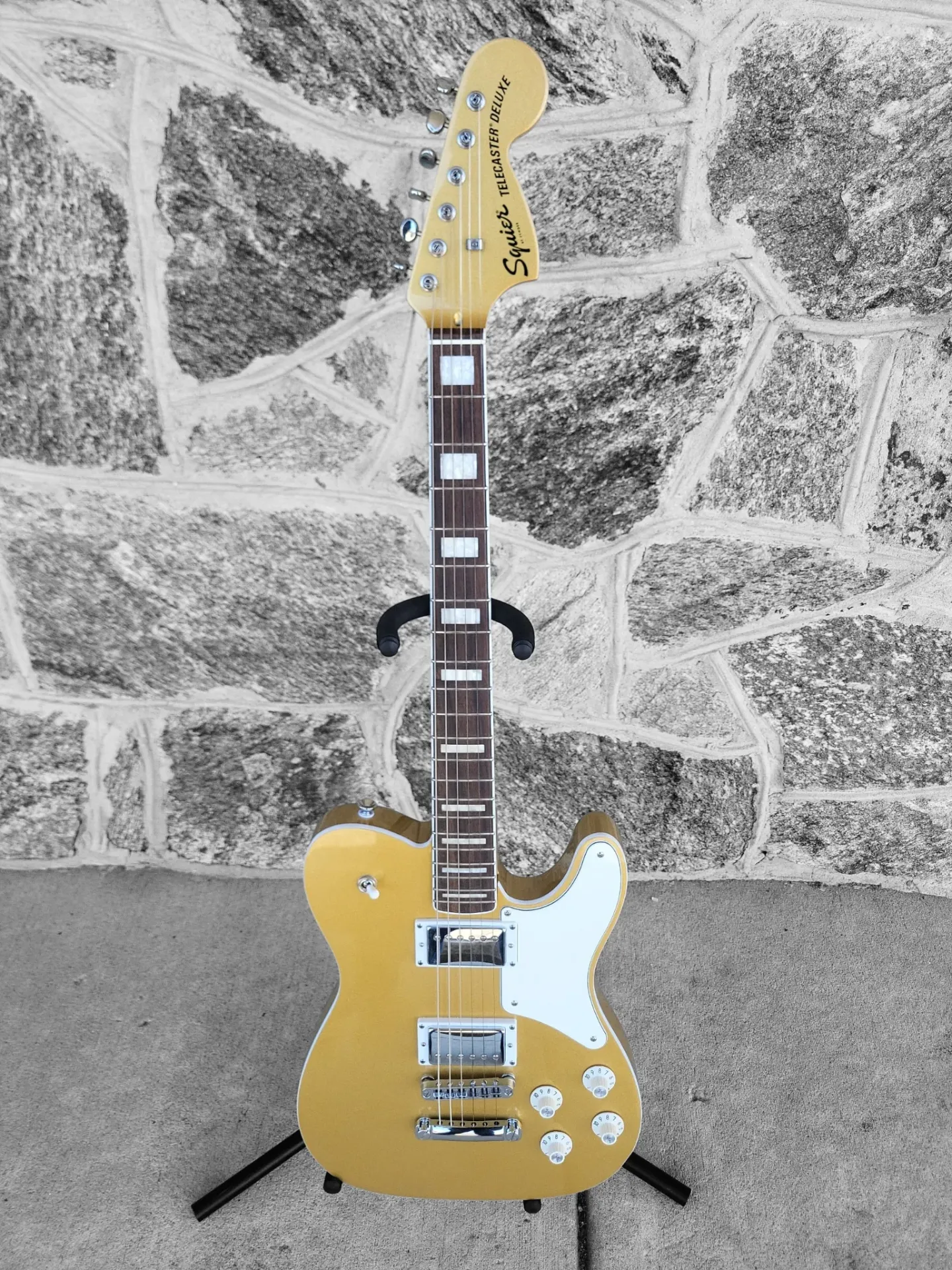 Squier Paranormal Troublemaker Telecaster Deluxe, Aztec Gold