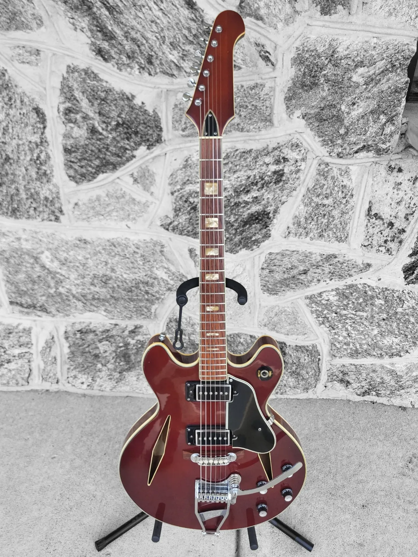 Lyle "Trini Lopez" Semi-Hollow Guitar MIJ