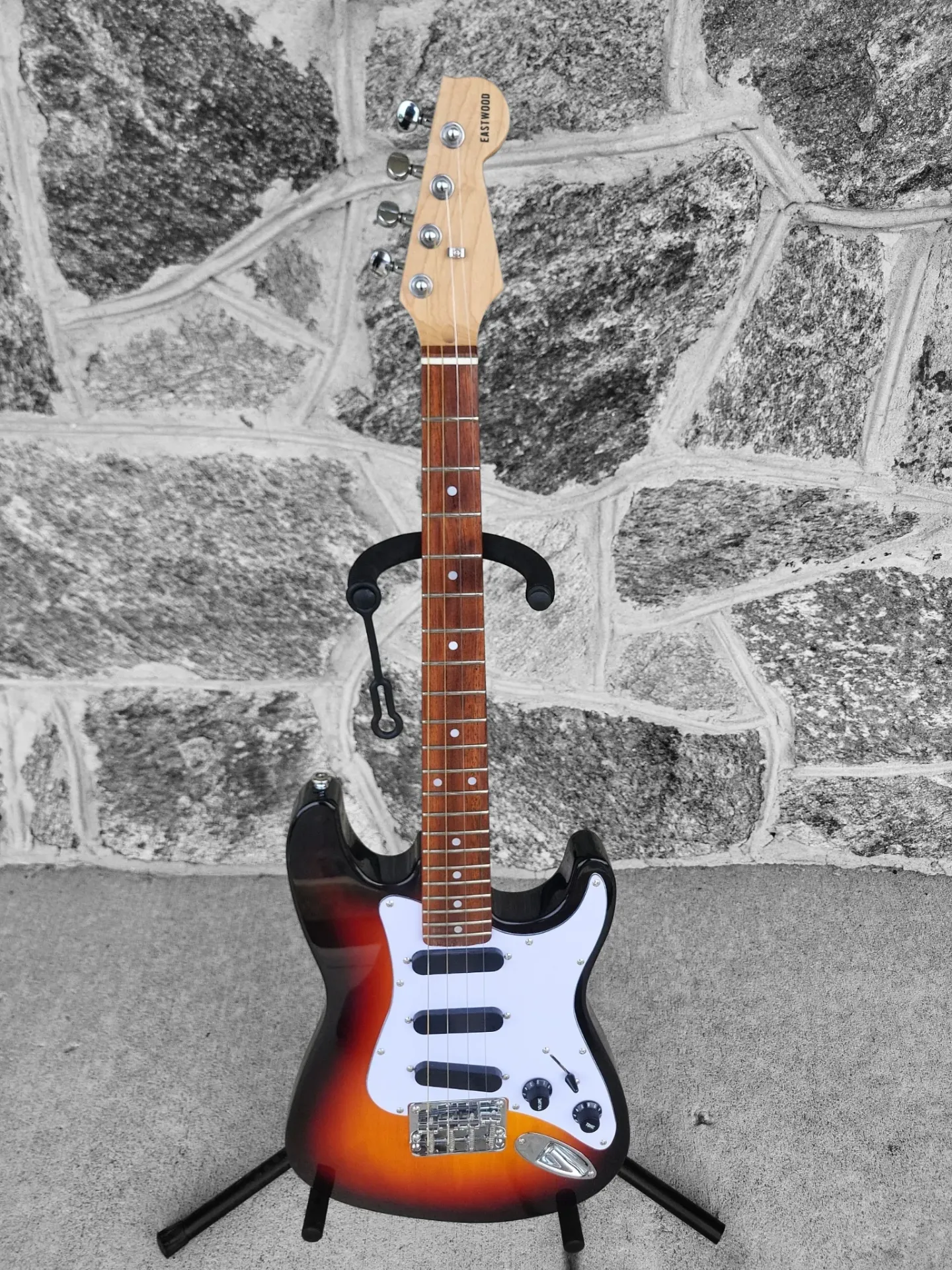 Eastwood Model S Electric Tenor Guitar, Sunburst