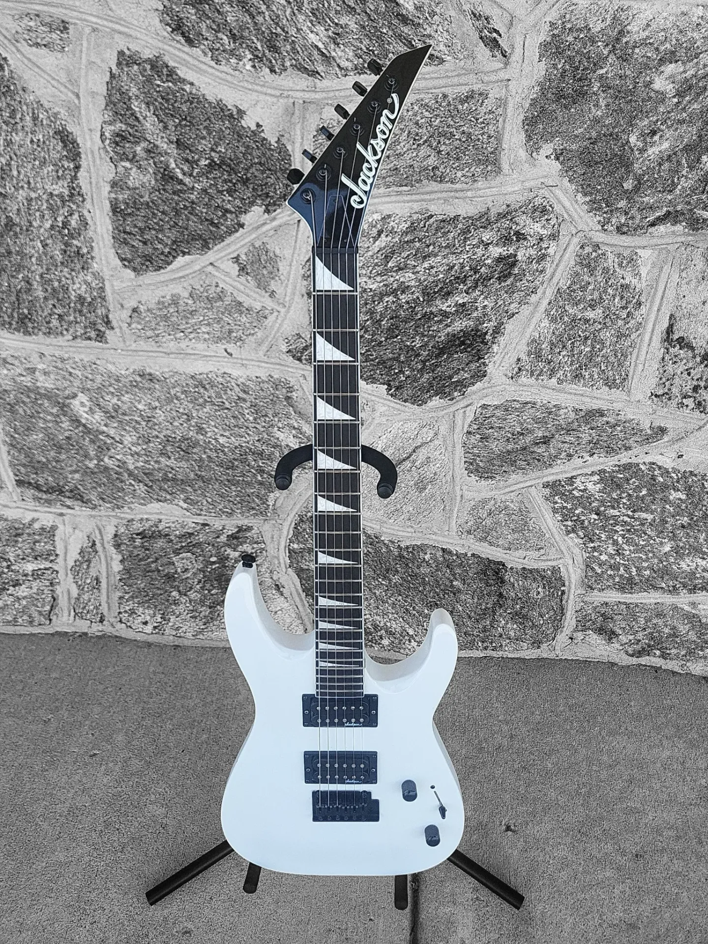 Jackson JS22 DKA Dinky Archtop, Snow White