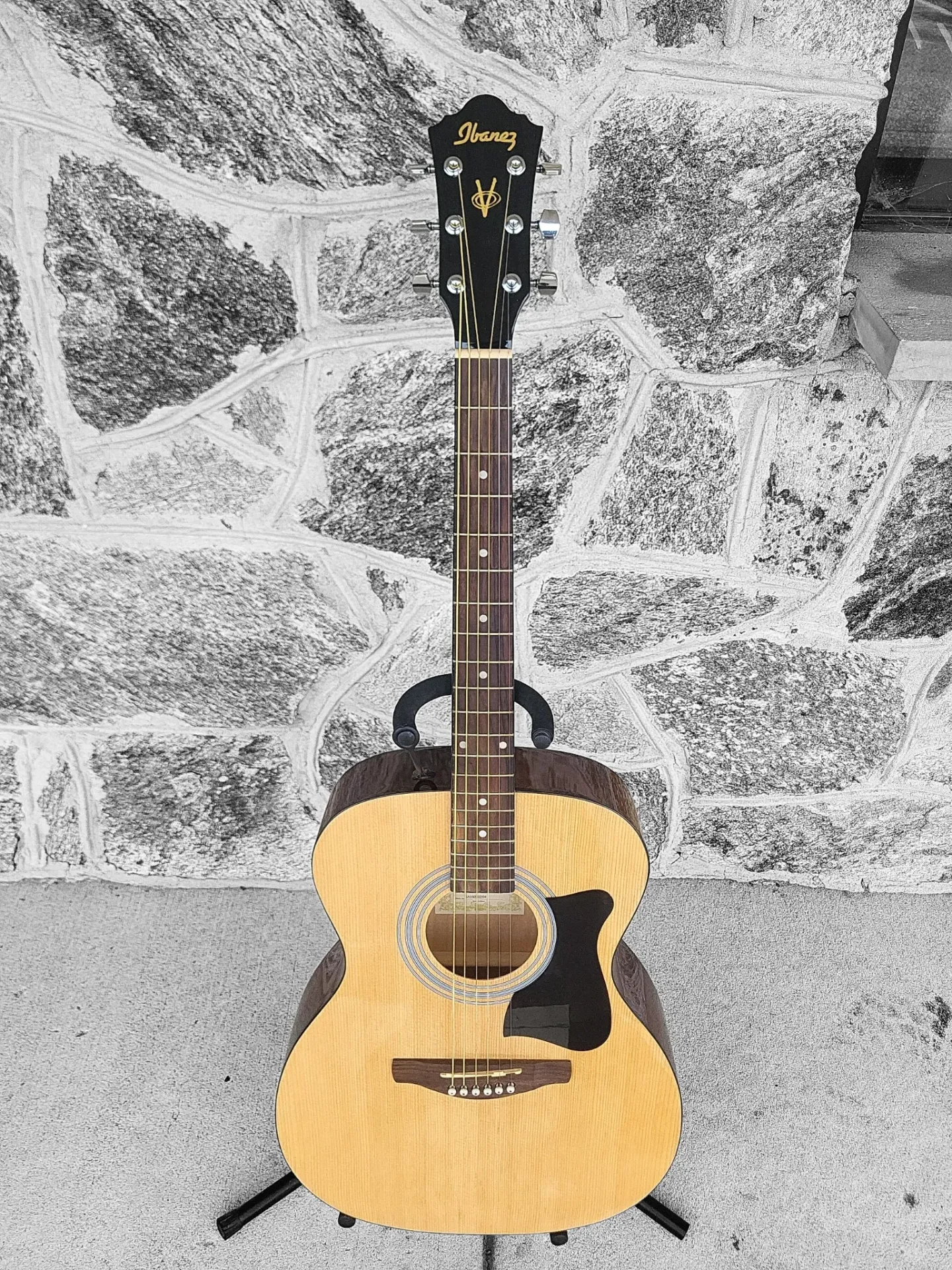 Ibanez IJVC50Grand Concert Acoustic Guitar, Gloss Natural