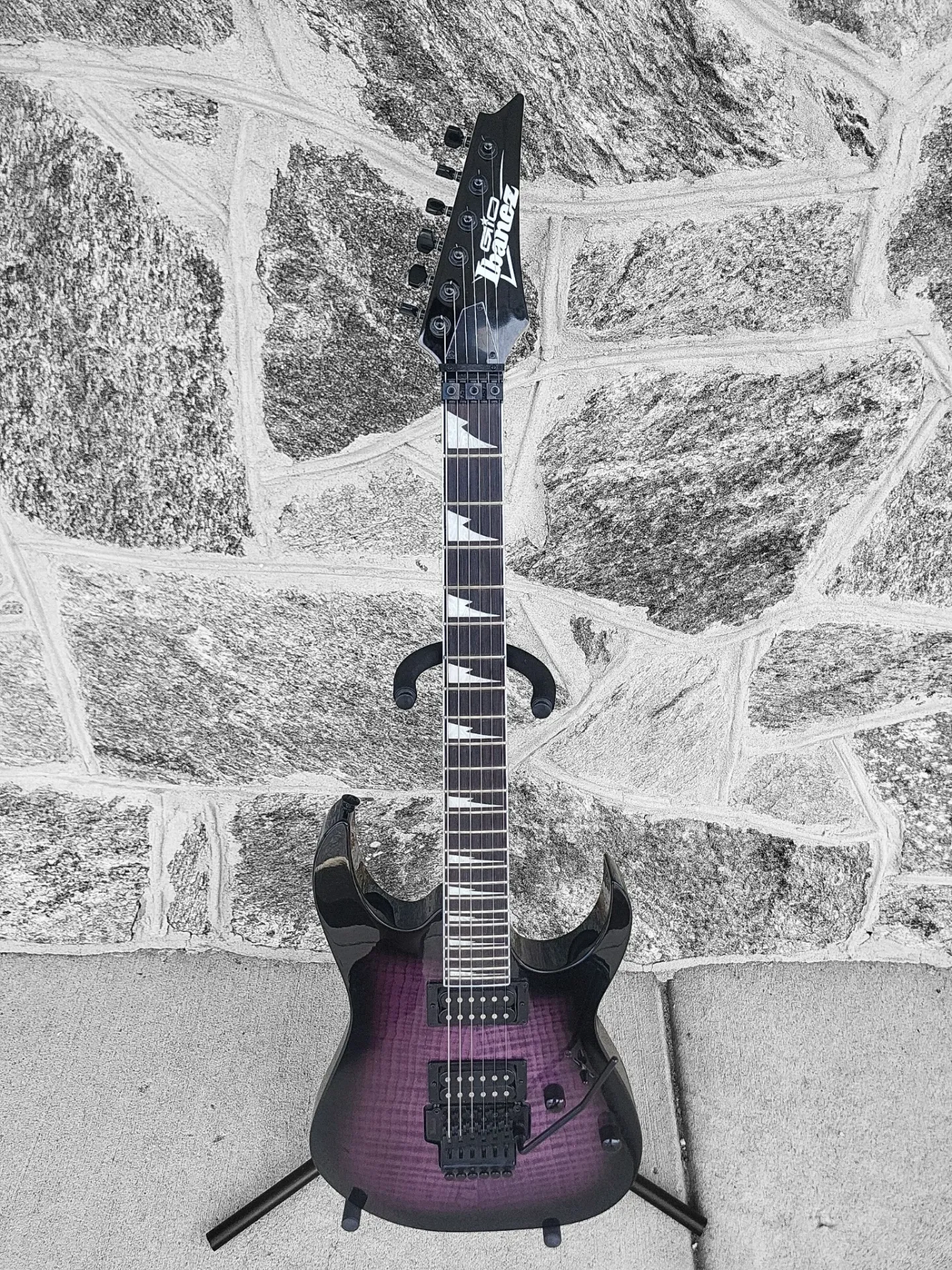 Ibanez Gio GRG320FA RG Style Electric Guitar, Transparent Violet Sunburst