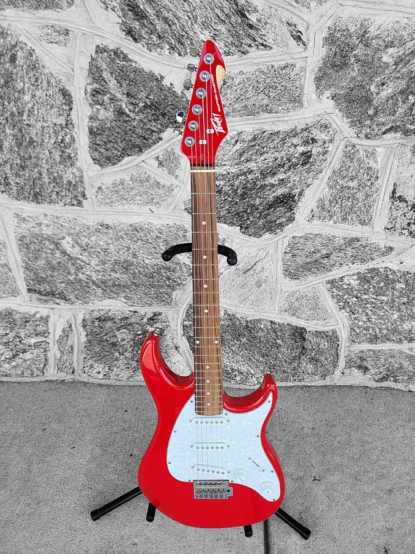 Peavey Raptor Custom SSS, Red