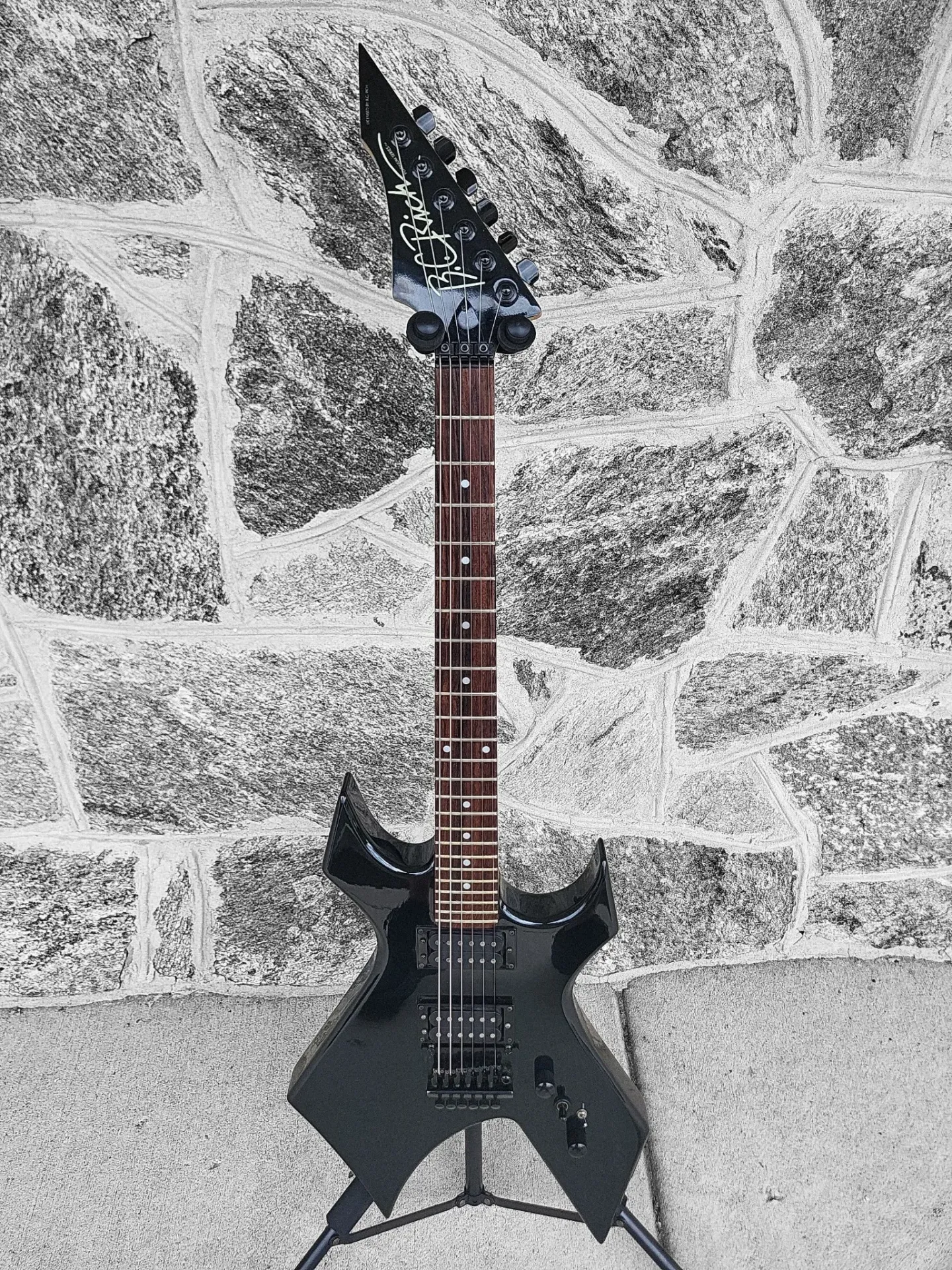 BC Rich Platinum Series Warlock Reverse Headstock, Black, Floyd Rose