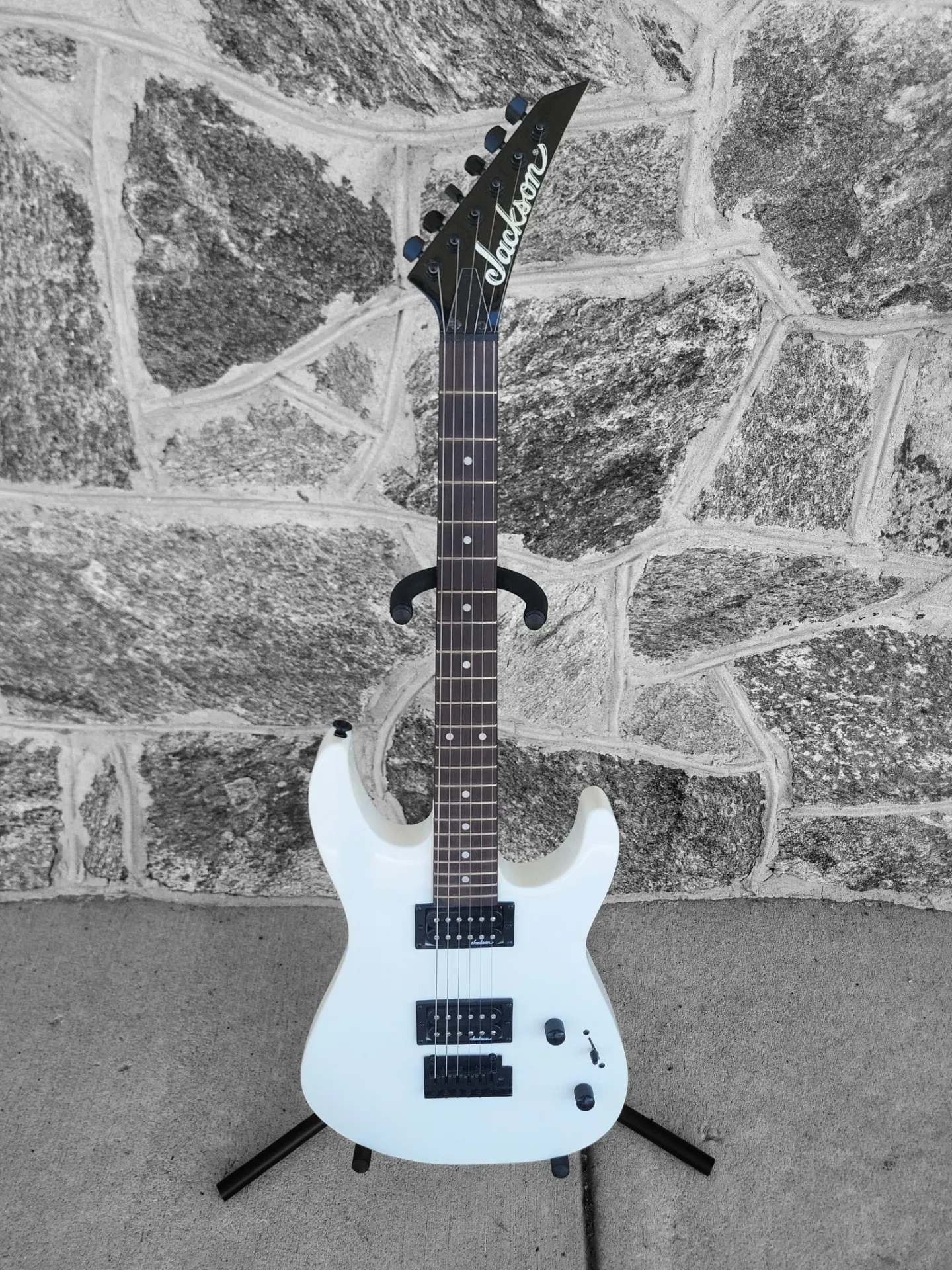 Jackson JS Series JS11 Dinky, White