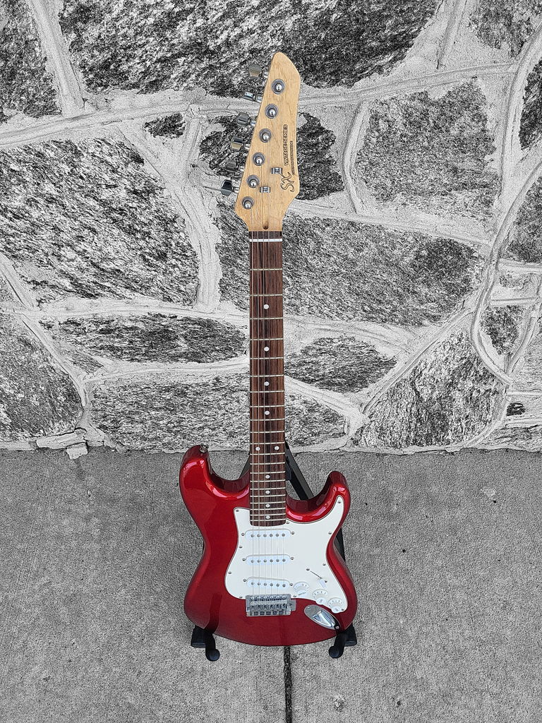 SX 3/4 Size, Strat-style Guitar, Candy Apple Red