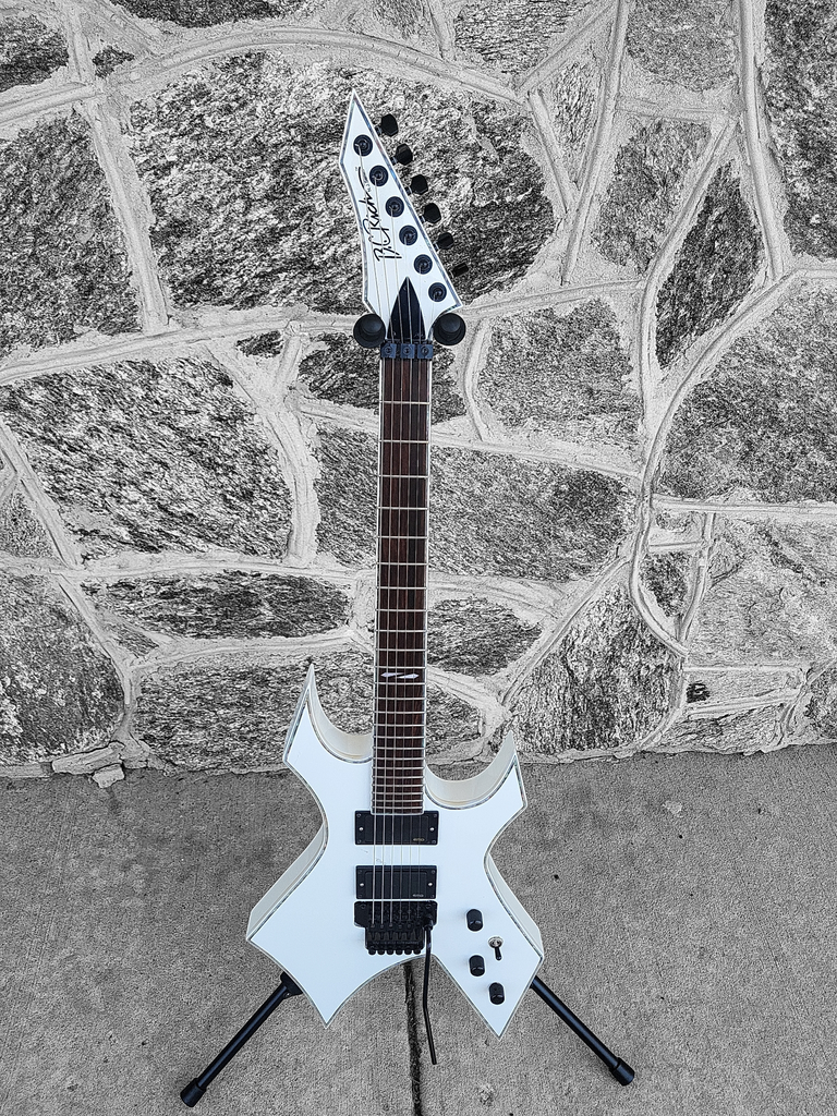 BC Rich NJ Series Warlock Deluxe with Zakk Wylde Pickups, White