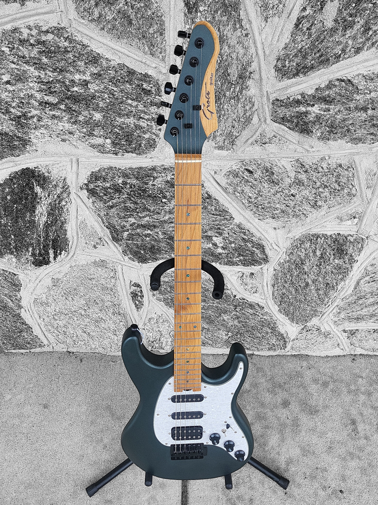 Grote HSS Strat w/ Bag - SOLD