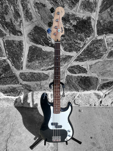 [U-SquierPbass-0311] Squier P-Bass - Black