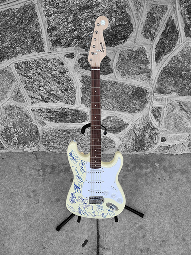 [U-Bulletstrat 4-9-25] Squier Bullet Stratocaster